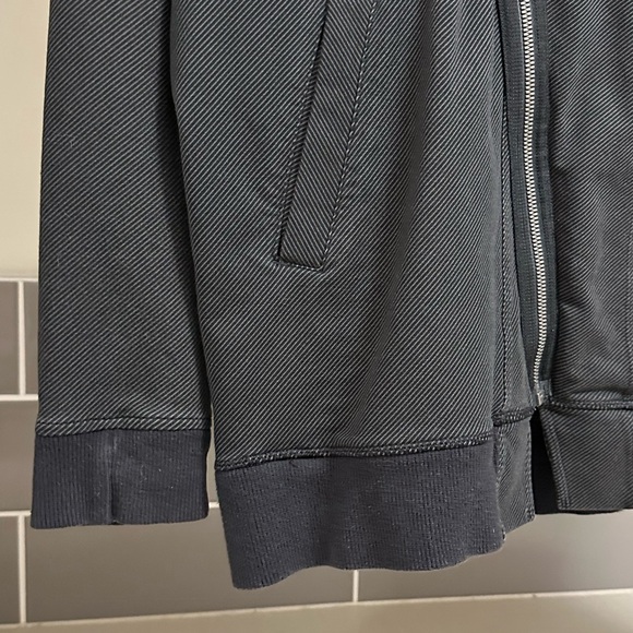 Lululemon Mula Bundle Wrap - Picture 10 of 14